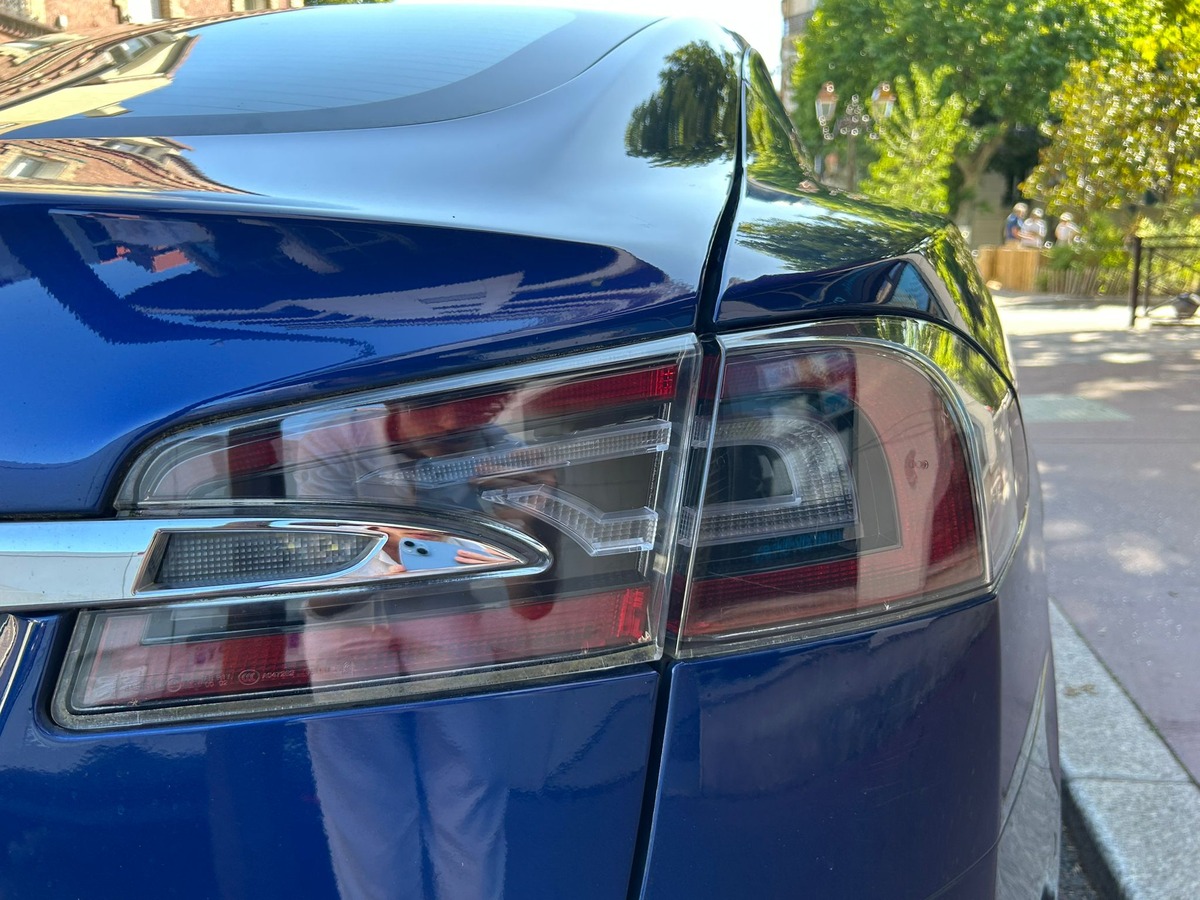 Tesla Model S DUAL MOTORS 612 CH 550 KMS AUTONOMIE FULL OPTIONS