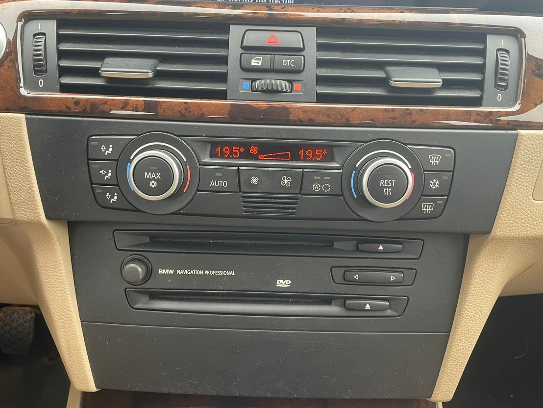 Bmw Série 3 325 i e90 218ch Pack Luxe BVM6