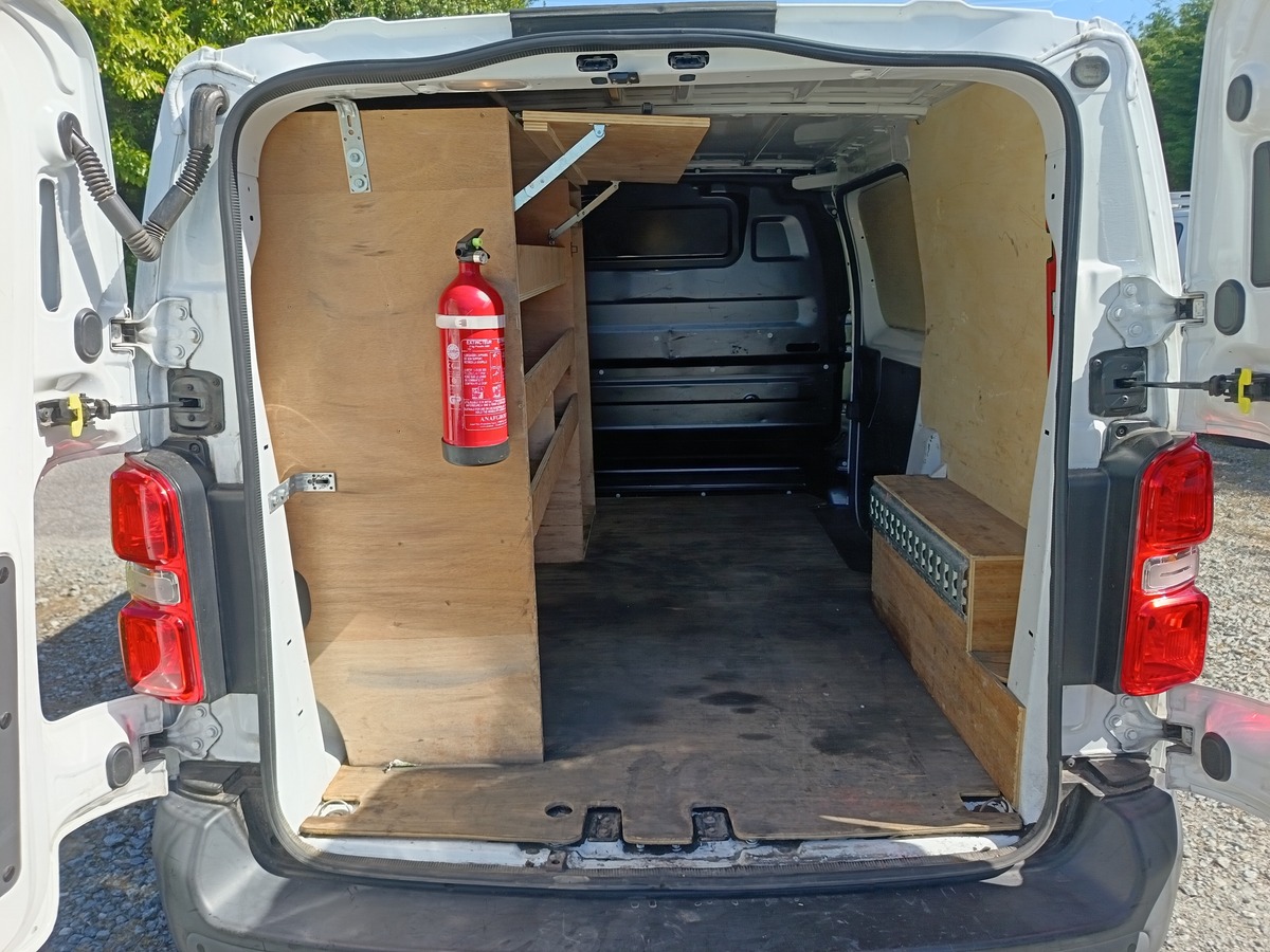 Citroën Jumpy 1.5 BLUEHDI 120 CH CITY VAN XS BVM6 GTIE 6 MOIS