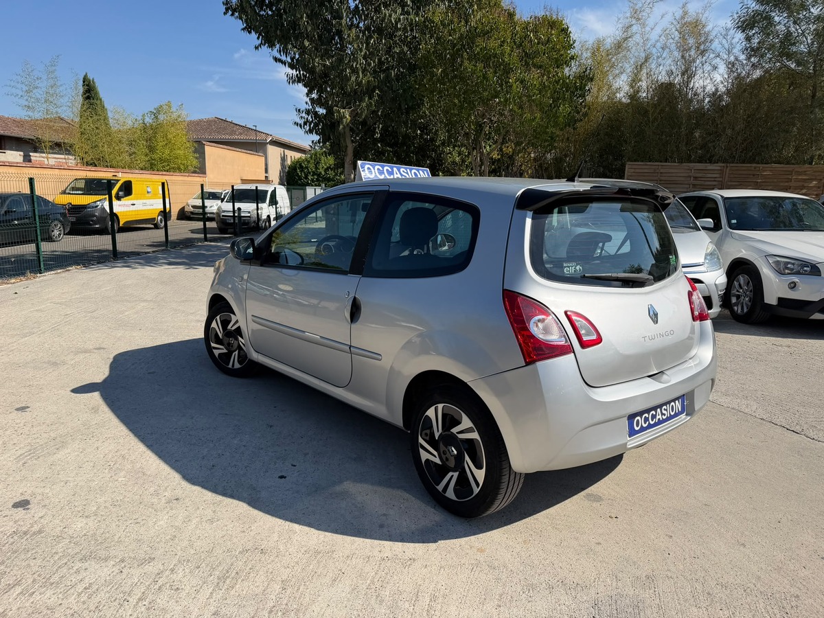 RENAULT Twingo ii 1.2