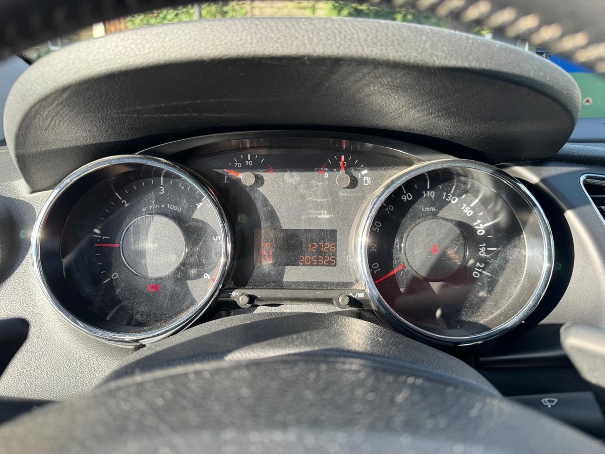 Peugeot 3008 phase 2 1.6 e-hdi 115cv Boite automatique Business Pack - garantie