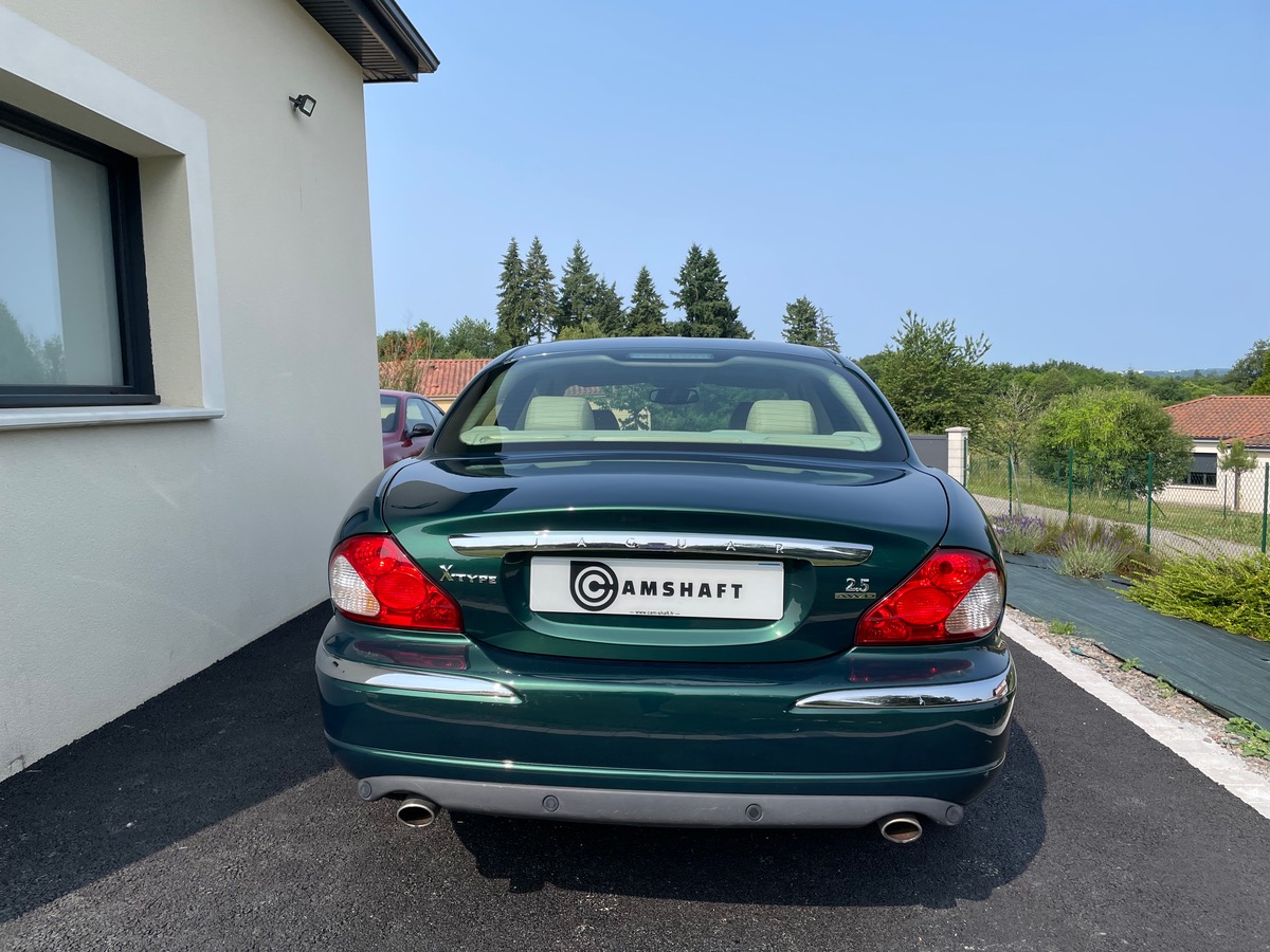 Jaguar X TYPE 2.5 V6 AWD (197 ch)