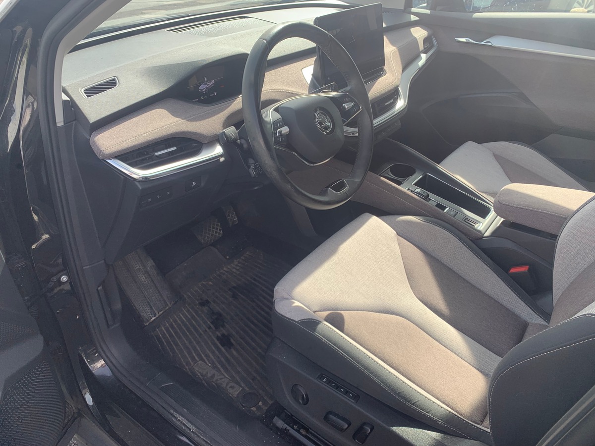 Skoda Enyaq 180 chevaux | iV60 | Apple car Play | Régulateur vitesse adaptatif | Siéges chauffants