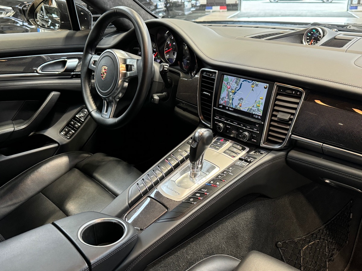 Porsche Panamera GTS 4.8 V8 PDK 430CV FRANCE P