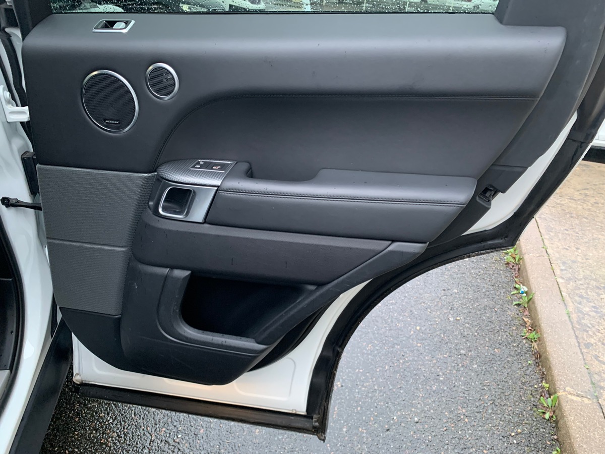 Land-Rover Range Rover Sport 404 ch | Sièges en cuir Windsor Ebony | Audio Meridian  | Toit ouvrant