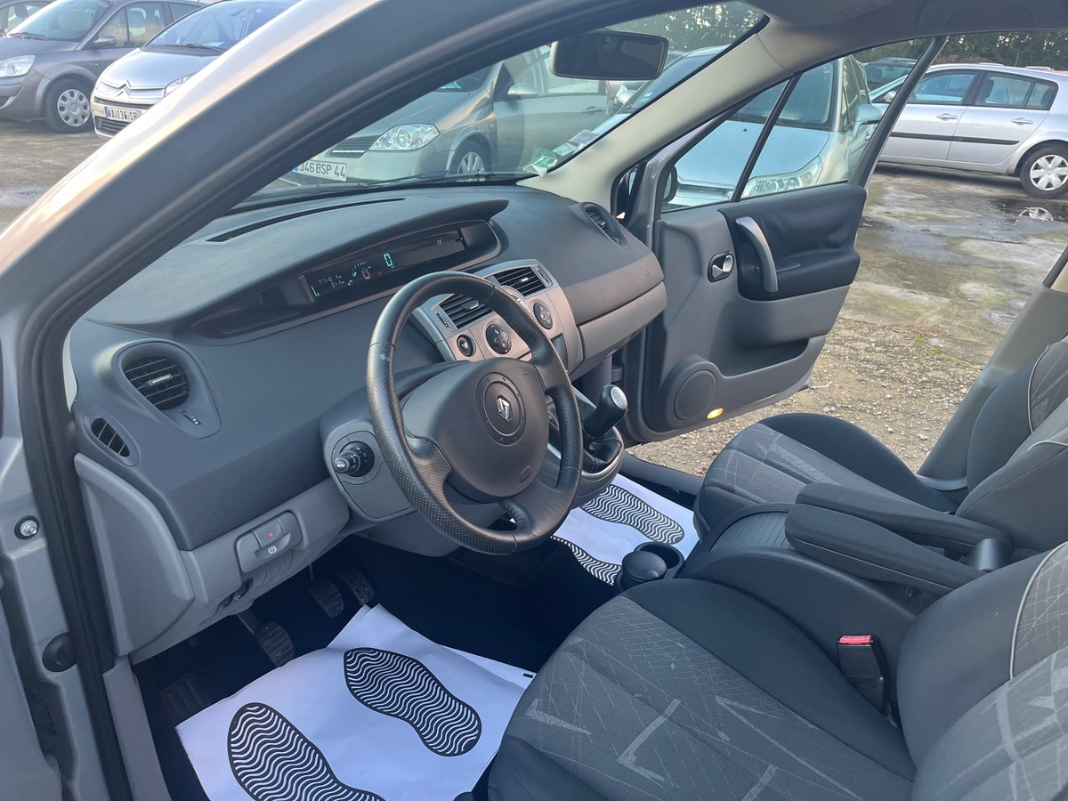 RENAULT Megane 1.6 16v