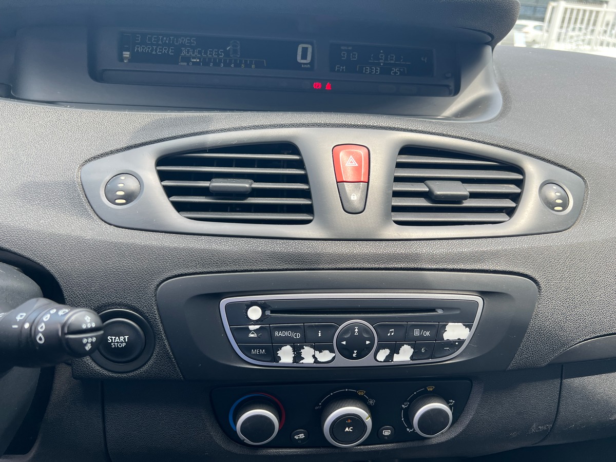 RENAULT Scenic 105 ch | Régulateur de vitesse | Climatisation