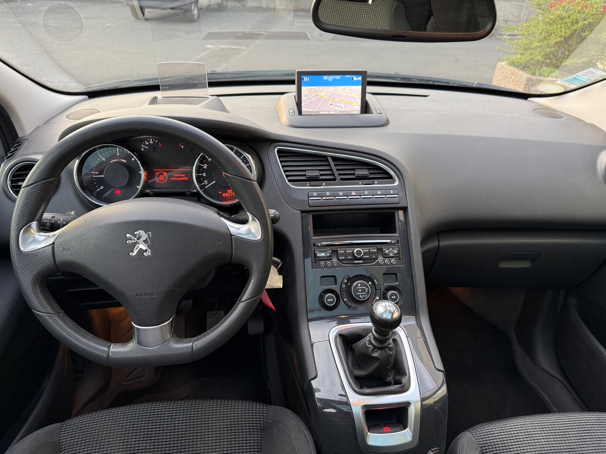Peugeot 5008 1.6 HDI 115 CV 7 place style 4XCBL