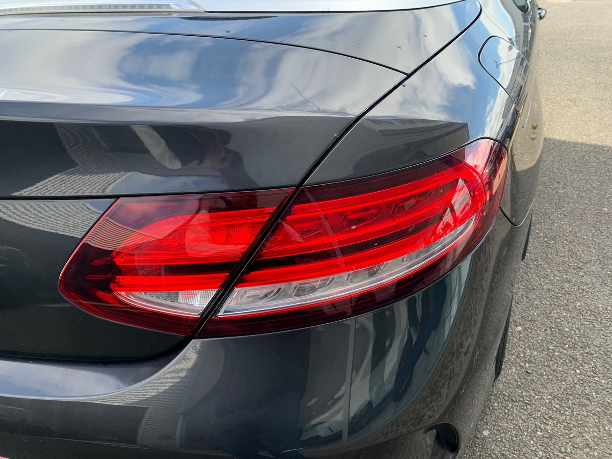 Mercedes-Benz Classe C Cabriolet 194 ch | AMG Line | Siéges électriques chauffants | Caméra de recul