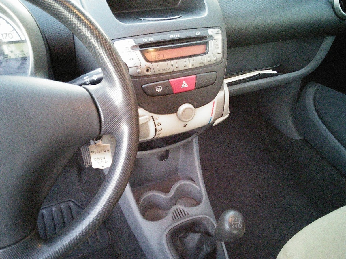 Peugeot 107 1.0 68 Trendy 5 PORTES - MOTEUR CHAINE DISTRIBUTION