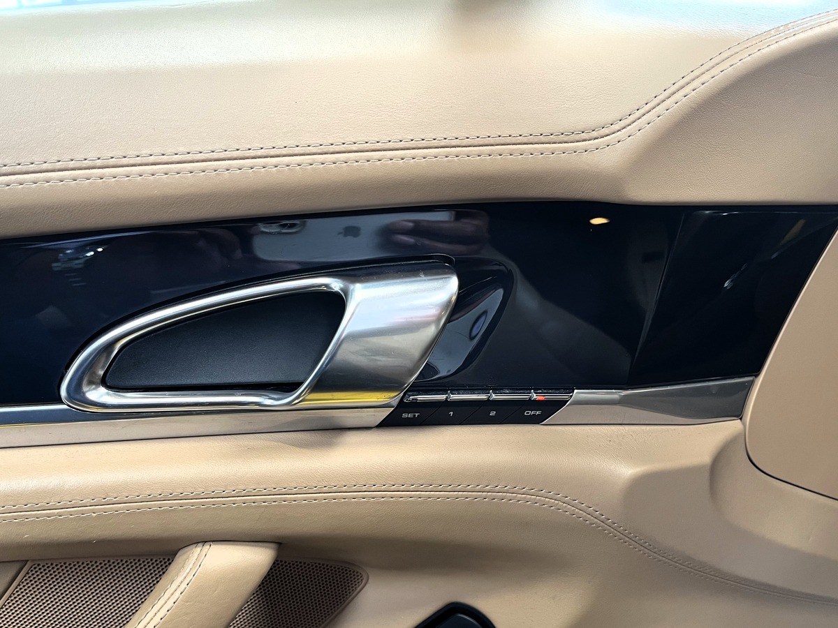Porsche Panamera 4S 4.8 V8 400 PDK