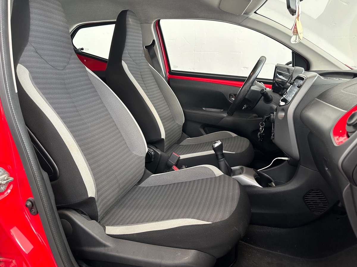 Toyota Aygo 1.0 VVT-i 72ch x-play 3P MY19