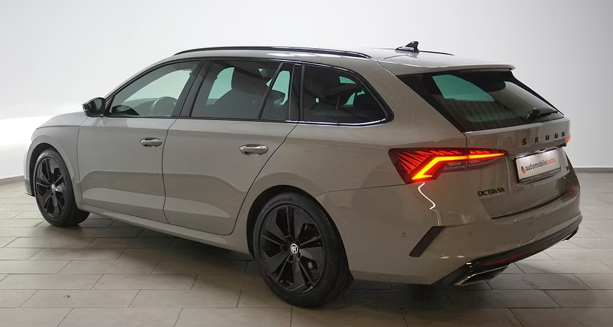 Skoda Octavia Combi IV 2.0 TDI 200ch RS 4x4 DSG7/Attelage/Caméra/Aff tête haute