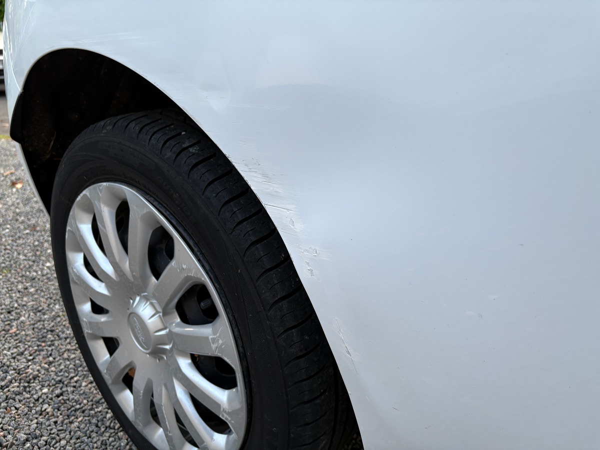 Ford Fiesta 1.25 82ch Edition - 1ʳᵉ main - ENTRETIEN CONSTRUCTEUR