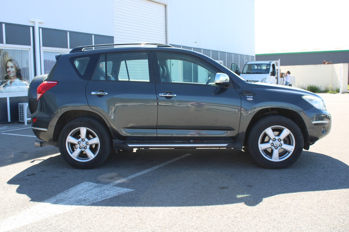 Toyota RAV4 2.2 D4D - 16V TURBO 136CV 4WD - Garantie 12 Mois