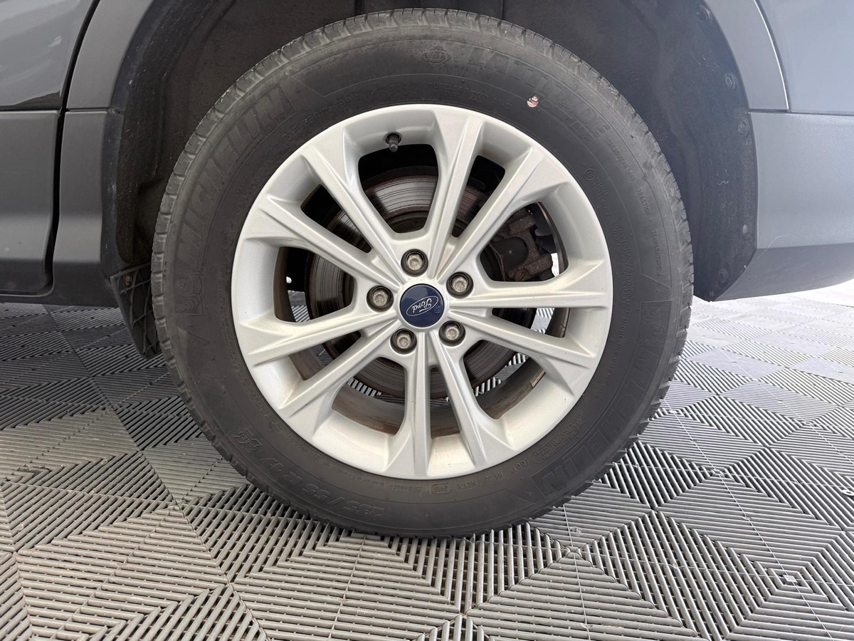 Ford Kuga 1.5 Tdci 120  Titanium