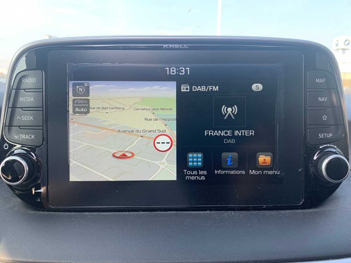 Hyundai Tucson 136 | Premium | Toit panoramique | Caméra recul | Siéges chauffants | Apple car Play