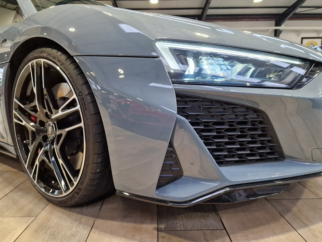 Audi R8 5.2 V10 FSI RWD LIGNE MILTEK 540CH