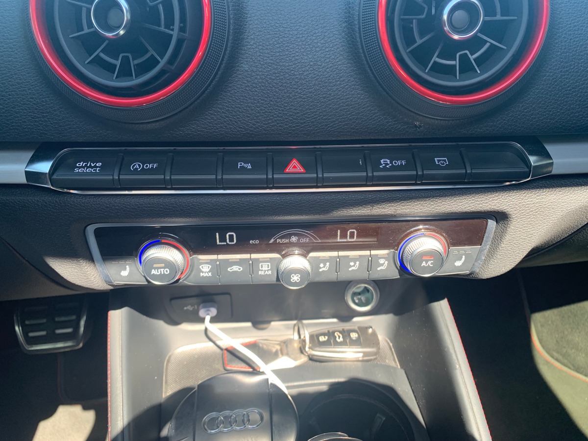 Audi S3 362 ch | Stage 1 | Toit ouvrant | Bang & Olufsen | Régulateur vitesse | Radars | Berline
