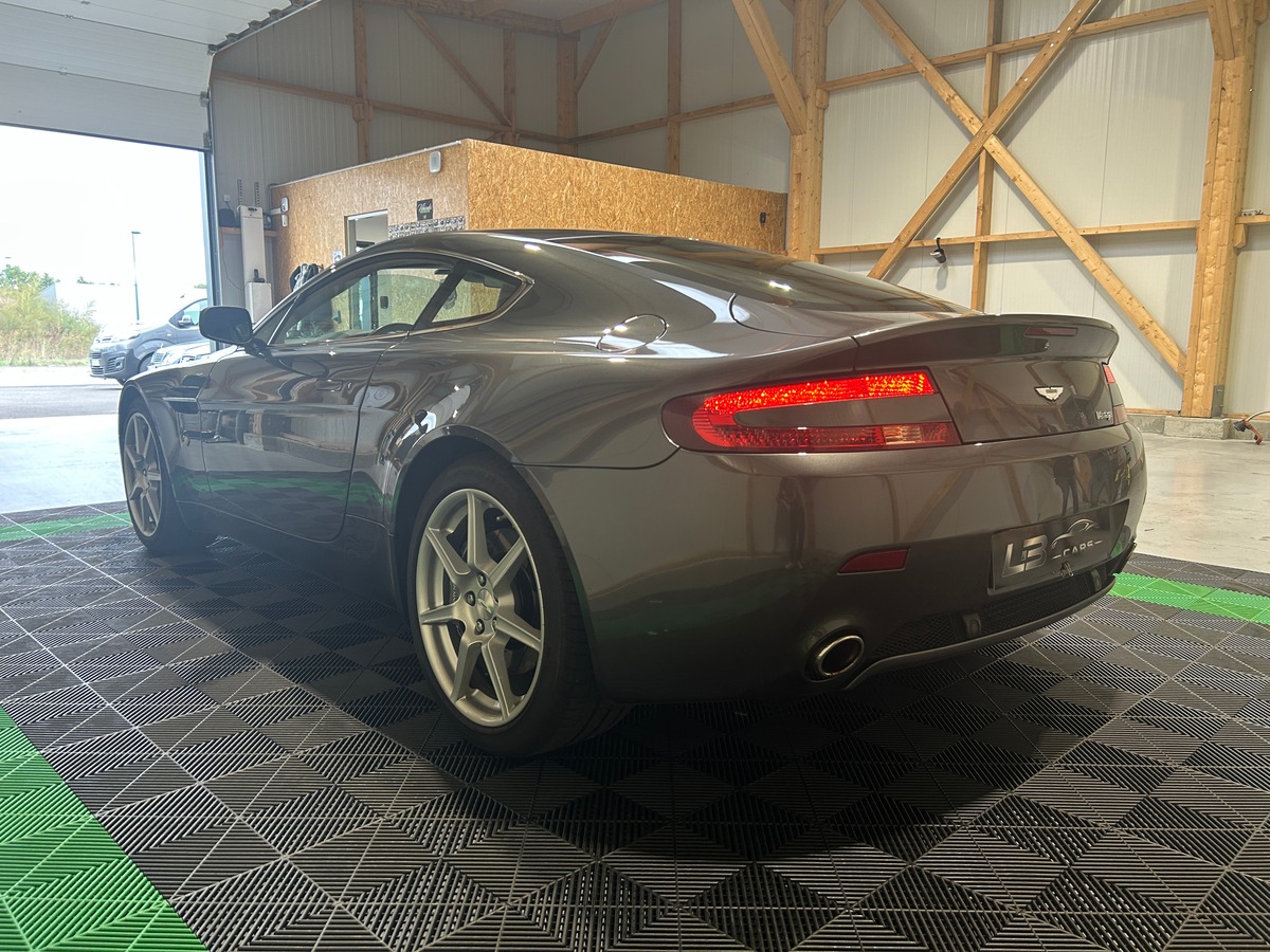 Aston Martin V8 Vantage 4.3 385 cv Boîte auto - Vidange Ok - Suivi Aston Martin