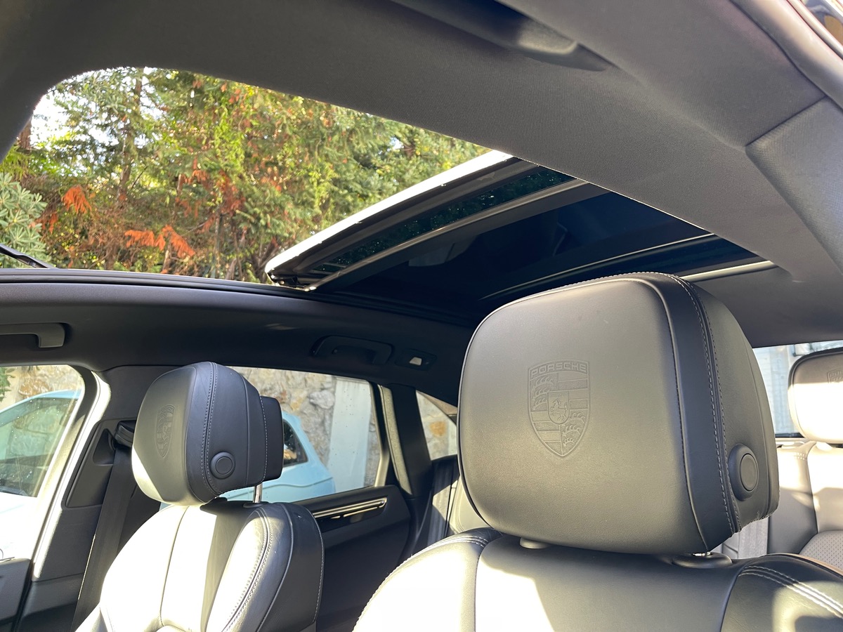 Porsche Macan 2.0 245 CV AWD / Pack Chrono / Toit Ouvrant / Pack Black /Echappement Sport/Jantes 911