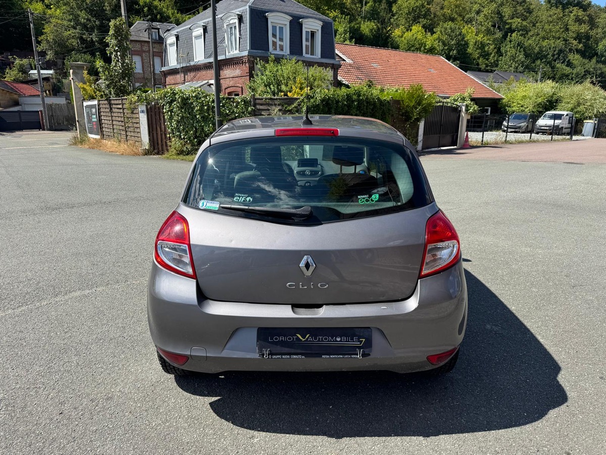 RENAULT Clio III 1.2 75ch 5portes Edition 20 ans - Garantie