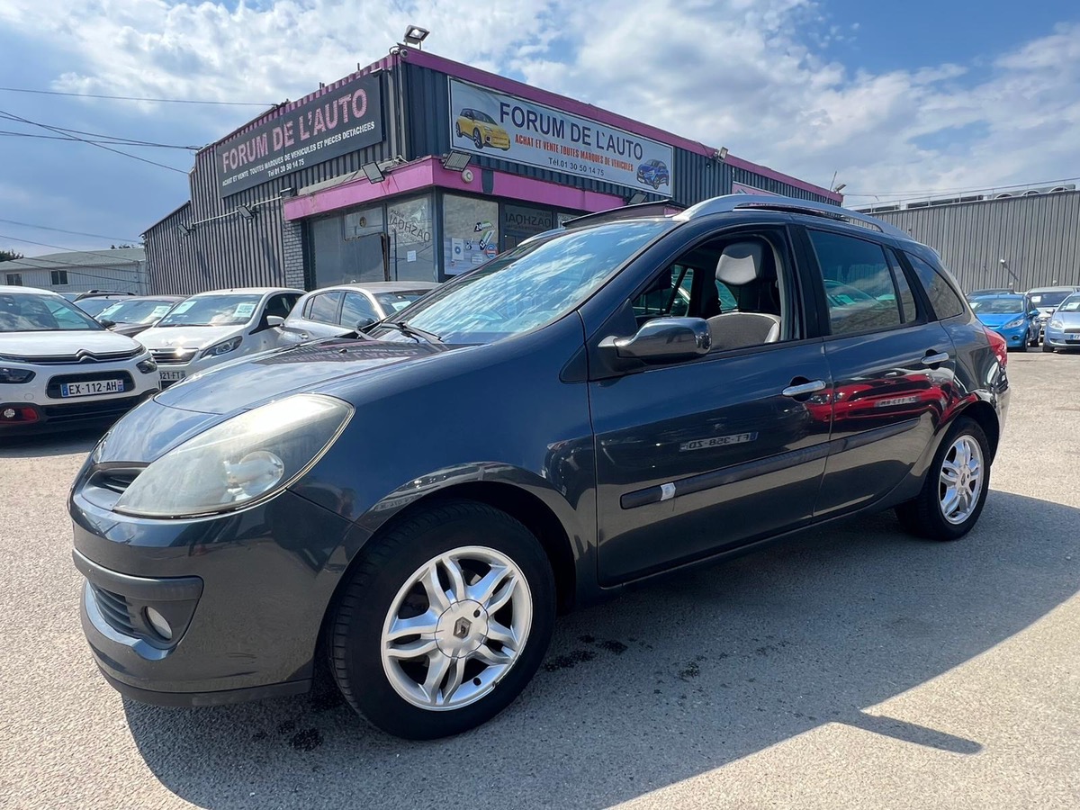 RENAULT Clio III
