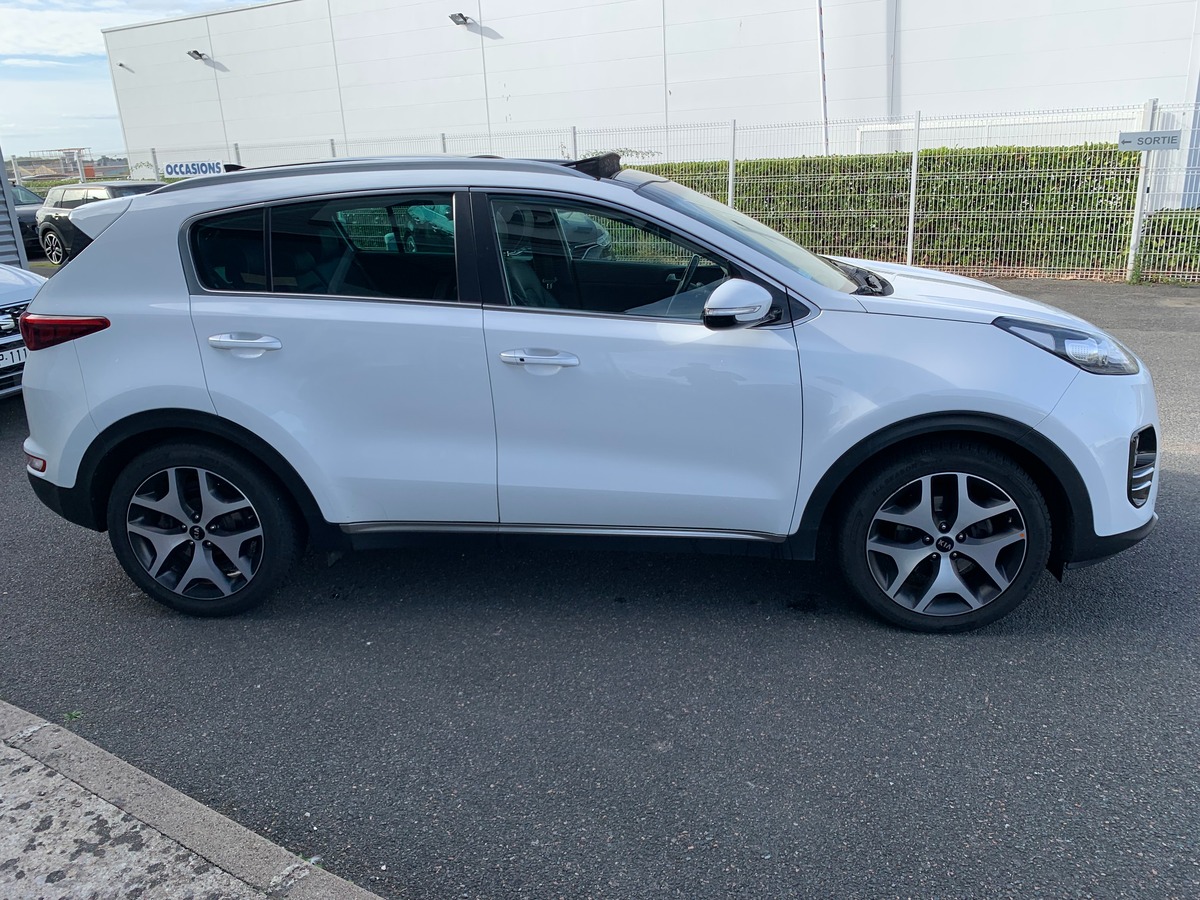 Kia Sportage 141 | GT LINE | Toit ouvrant panoramique | Caméra de recul | GPS | Régulateur vitesse
