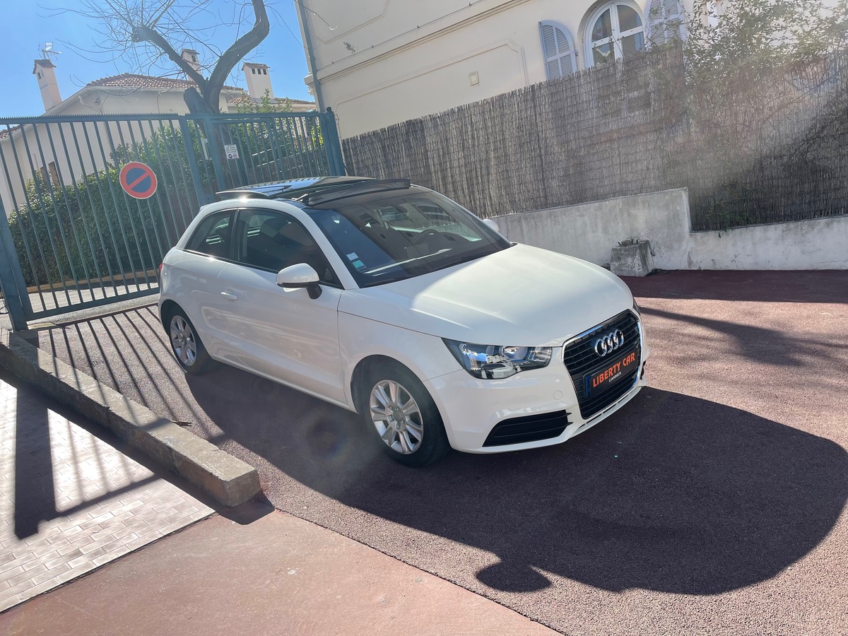Audi A1 1.4 tfsi 122CV TOIT OUVRANT
