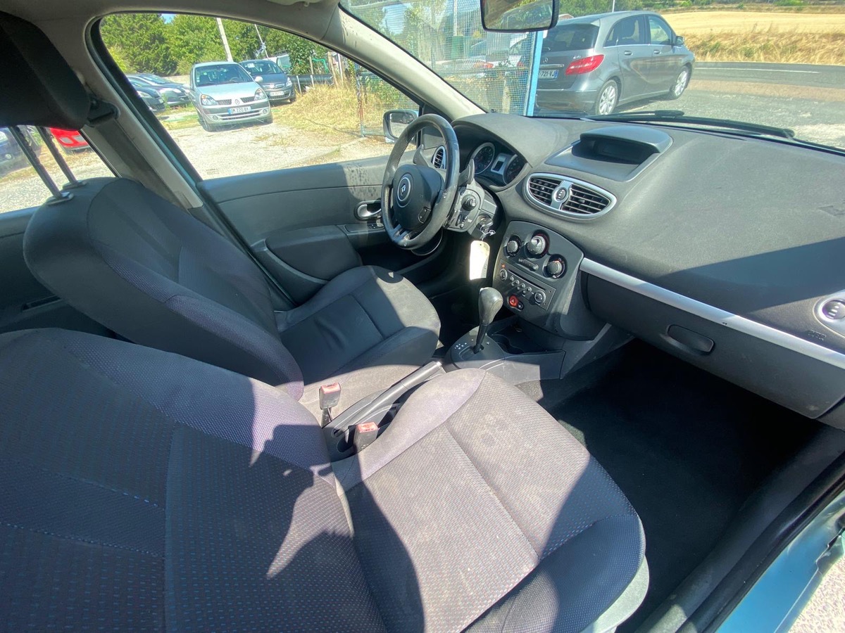 RENAULT Clio III 1.6 16v 110cv boite auto 172000km