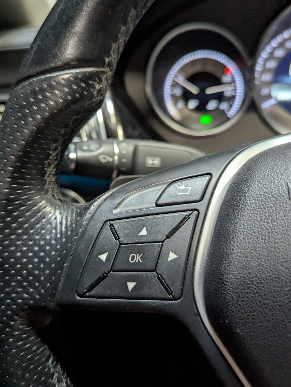 MERCEDES CLS 500 BlueEfficiency  SUIVI COMPLET MERCEDES