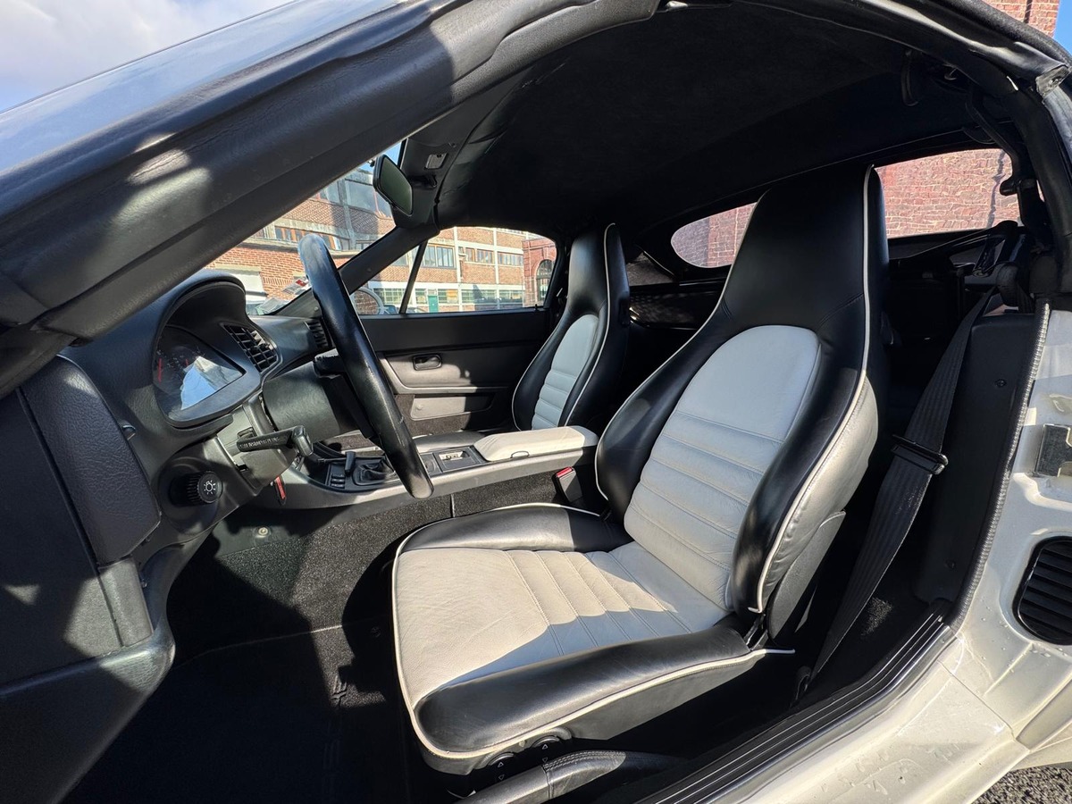 Porsche 944 TURBO CABRIOLET 2.5 250