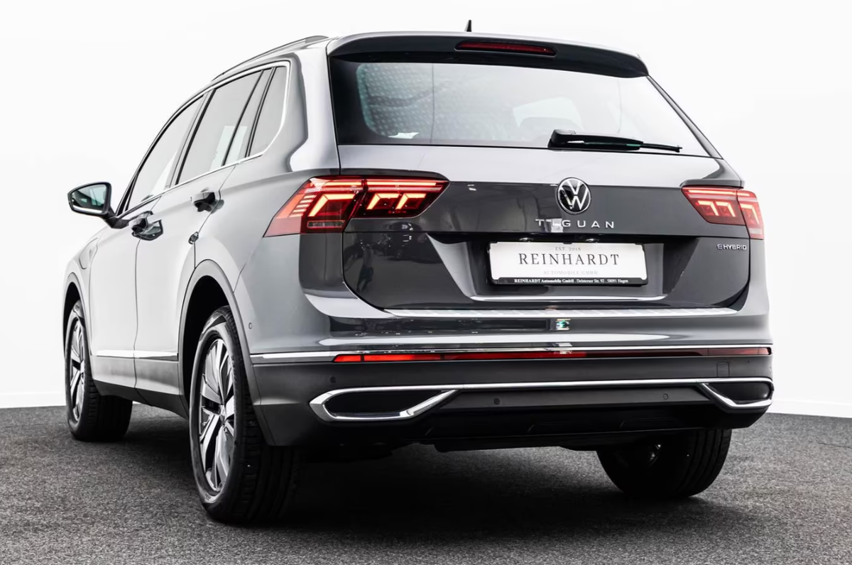 Volkswagen Tiguan II 1.4 eHybrid 245ch Elegance DSG6 Toit ouvrant Attelage