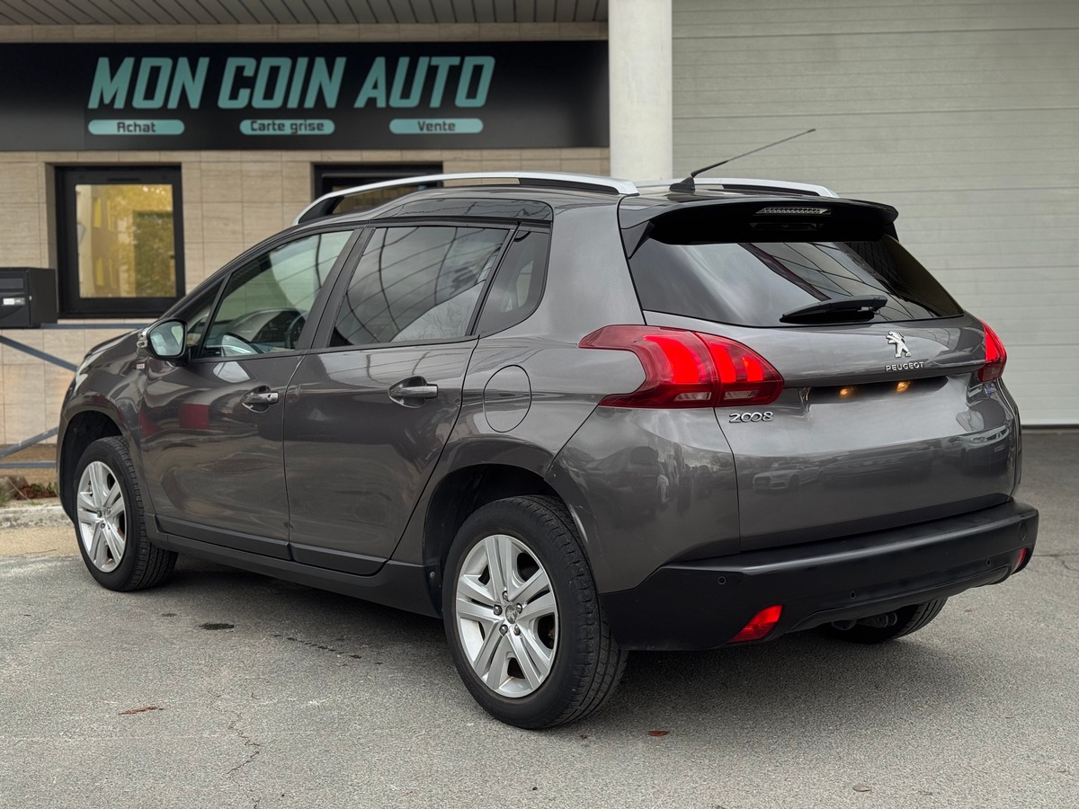Peugeot 2008 Style 1.2 VTi 82 cv - Apple Carplay