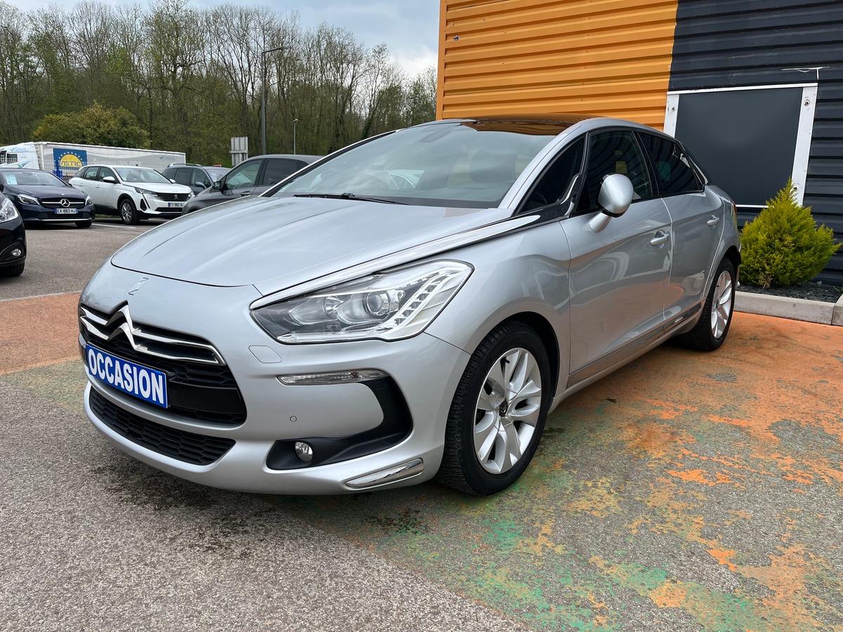 Citroën DS5 2.0 HDi 180 ch Boîte automatique SPORT CHIC