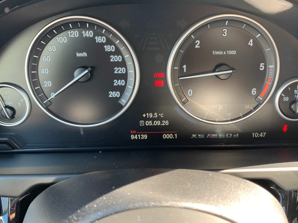 Bmw X5 380 ch | M50D | xDrive | Caméra recul | GPS | Attelage | Harman Kardon | Sièges électriques