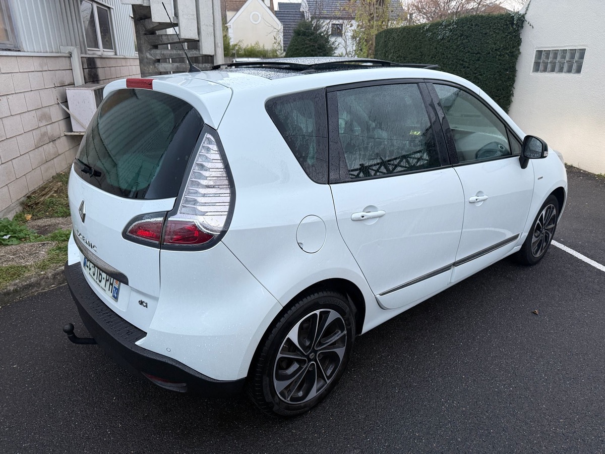 RENAULT Scenic III 1.5 DCI 110 CV BOSE ÉDITION 1er mains