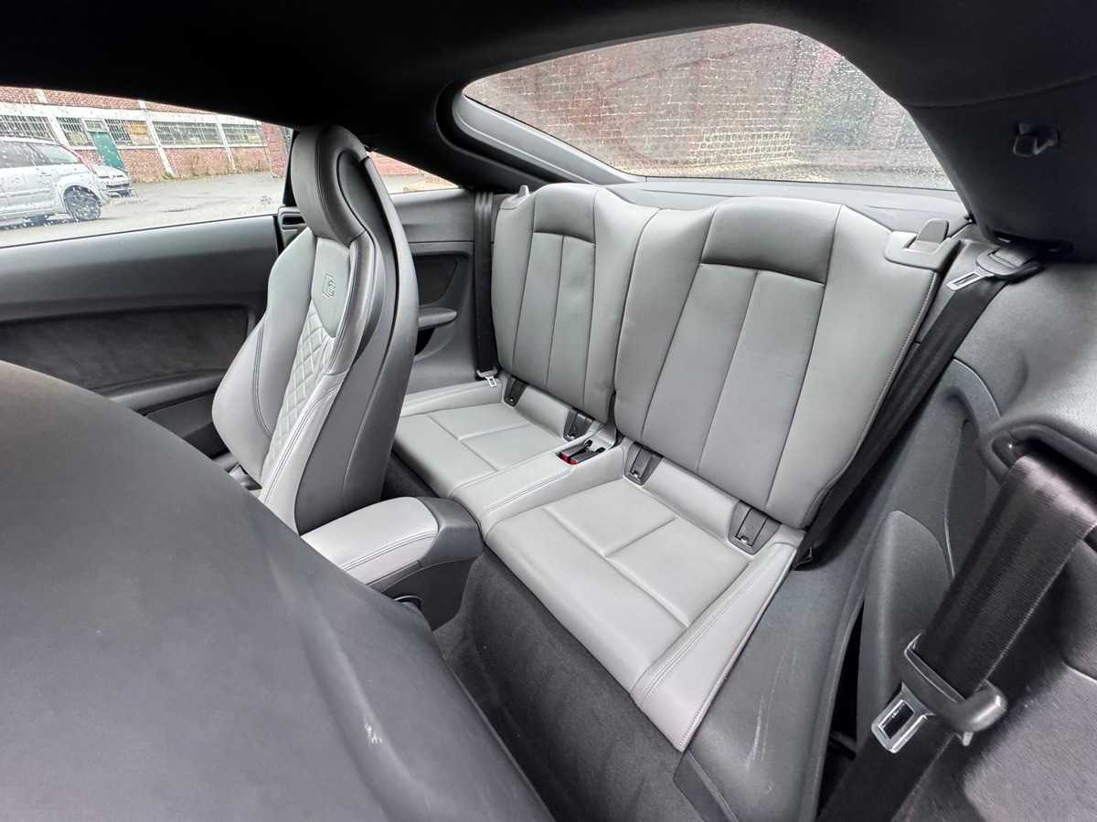 Audi TT MK3 230CV 2.0 TFSI Quattro - Française - S-Tronic - S-Line