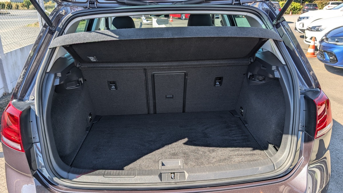 Volkswagen Golf VII 1.2 TSi 110 DSG Lounge