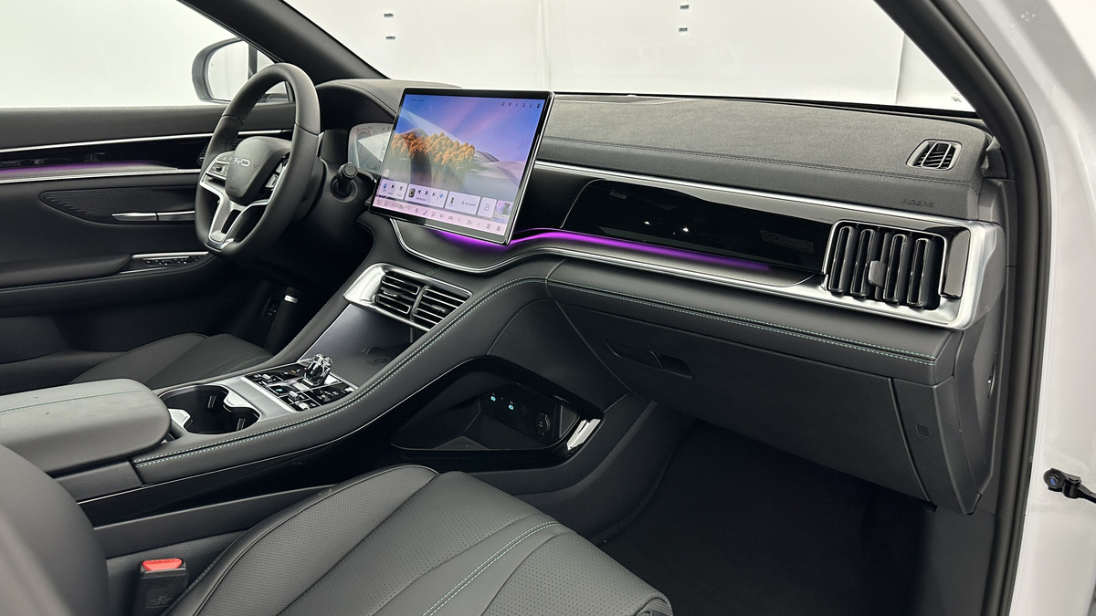 BYD BYD SEAL U 1.5l DM-i 218 chevaux | PHEV Boost (18kWh) | Apple CarPlay | PLUSIEURS COLORIS