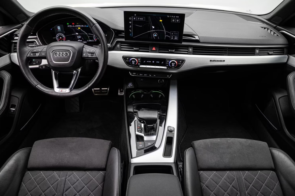 Audi A4 Avant V 45 TFSI 265ch S line quattro S tronic 7 Bang&Olufsen Pack compétition Caméra 360
