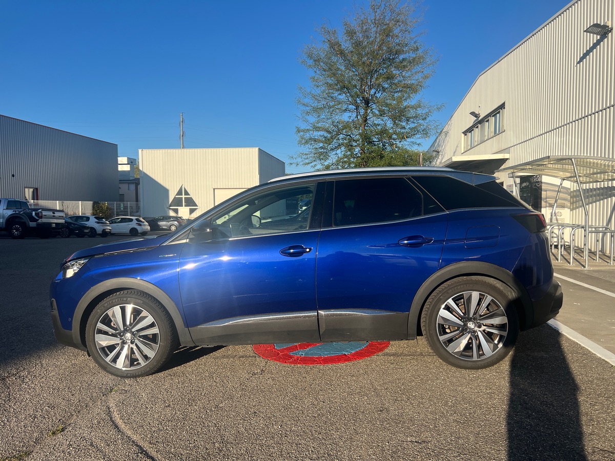Peugeot 3008 HYbrid4 300cv GT EAT8, SUIVI COMPLET PEUGEOT, TOIT OUVRANT, SIEGES CHAUFFANTS/ MASSANTS