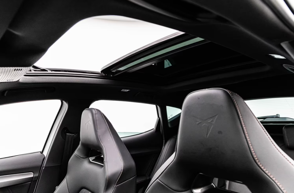 Cupra Formentor 1.4 e-HYBRID 245ch VZ DSG6/Toit ouvrant/Matrix/Caméra