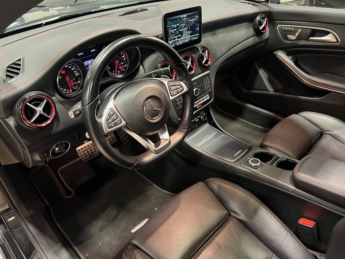 Mercedes-Benz CLA SHOOTING BRAKE (2) 250 4MATIC 218 CH 7G-DCT FASCINATION AMG /TOIT PANO/