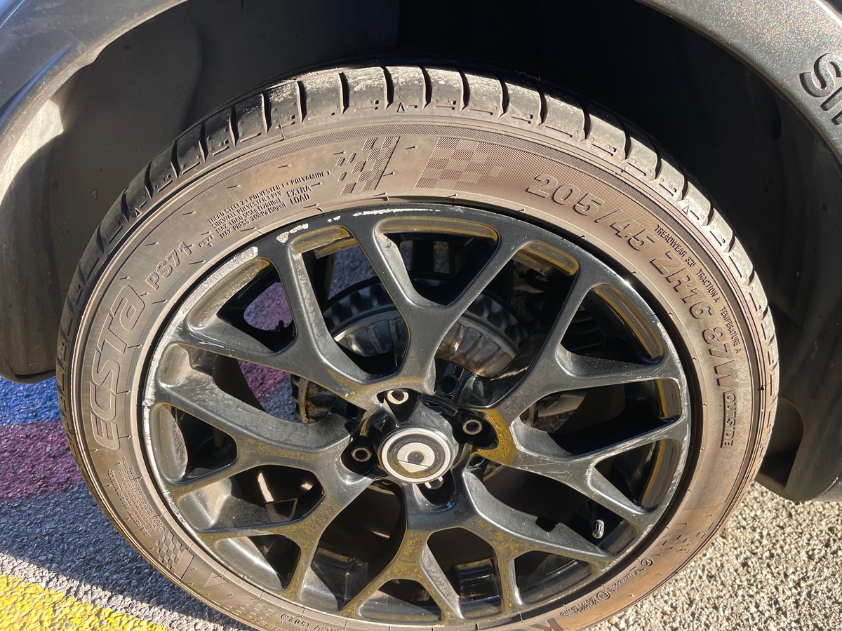 Smart FORTWO 90 CV / GPS / Caméra / Jantes Noires / Gris Mat