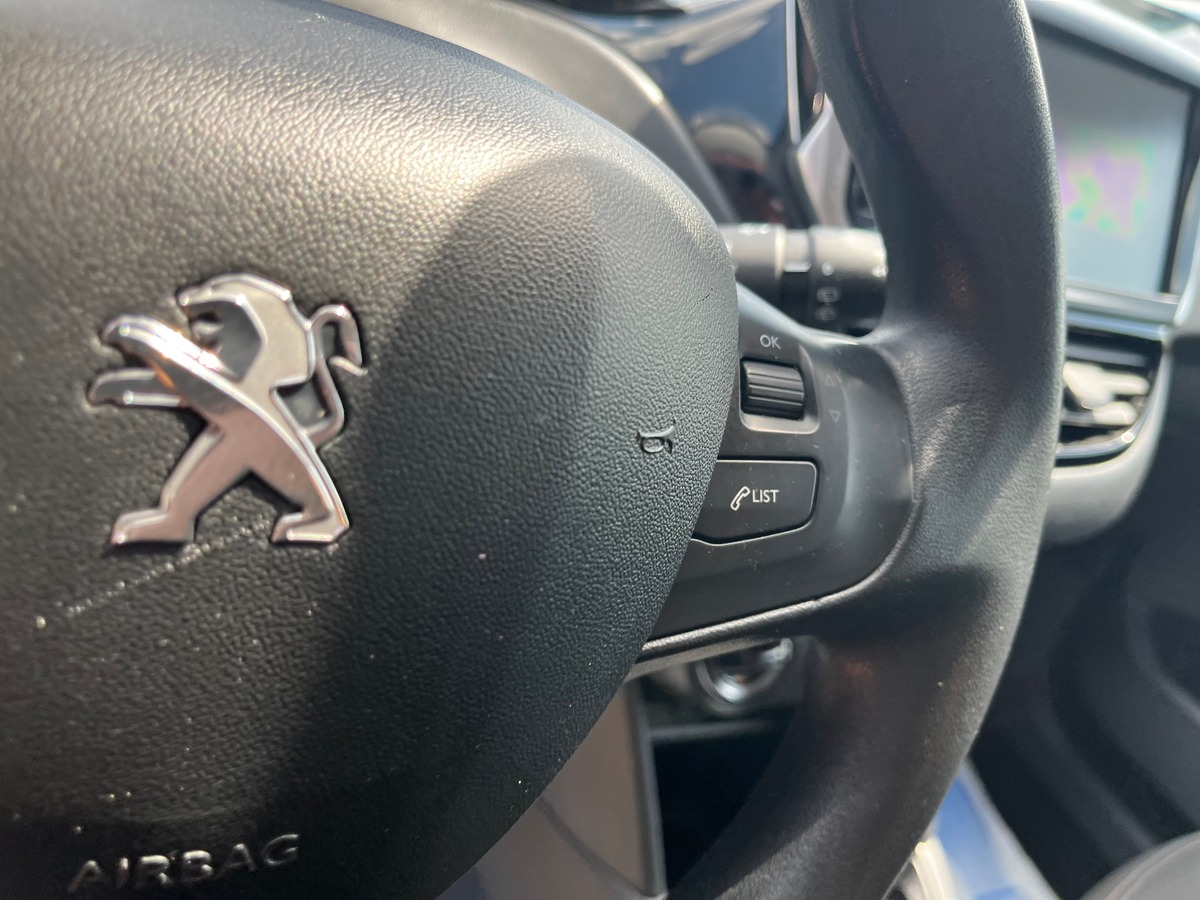 Peugeot 208 5 Portes 1.2 VTi 82 CH ACTIVE