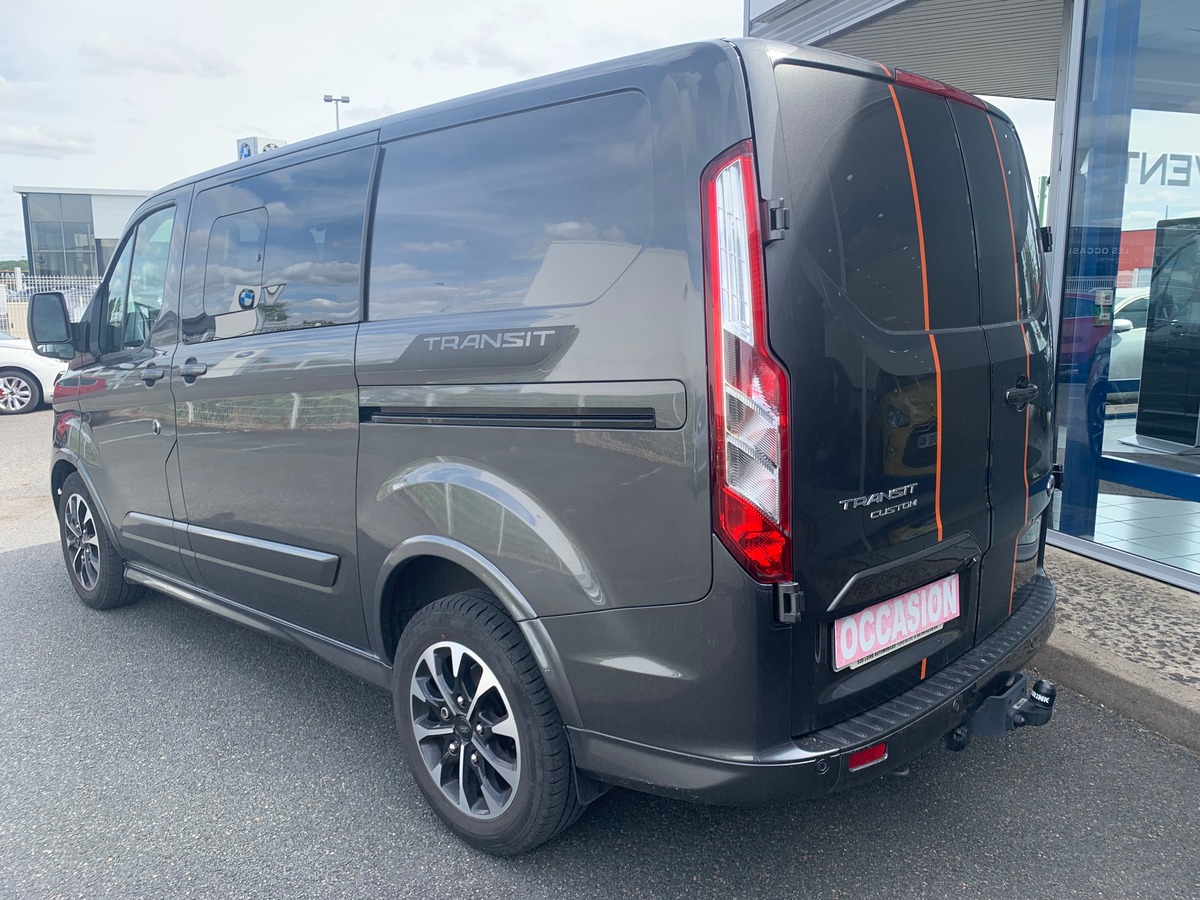 Ford TRANSIT CUSTOM 170 ch | SPORT | 5 Places | L1H1 | Premiére MAIN | Caméra de recul | Attelage