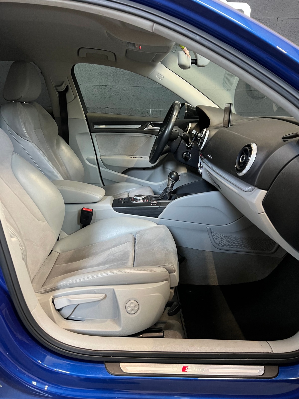 Audi A3 Sedan S-Line 1.8 TFSi Quattro