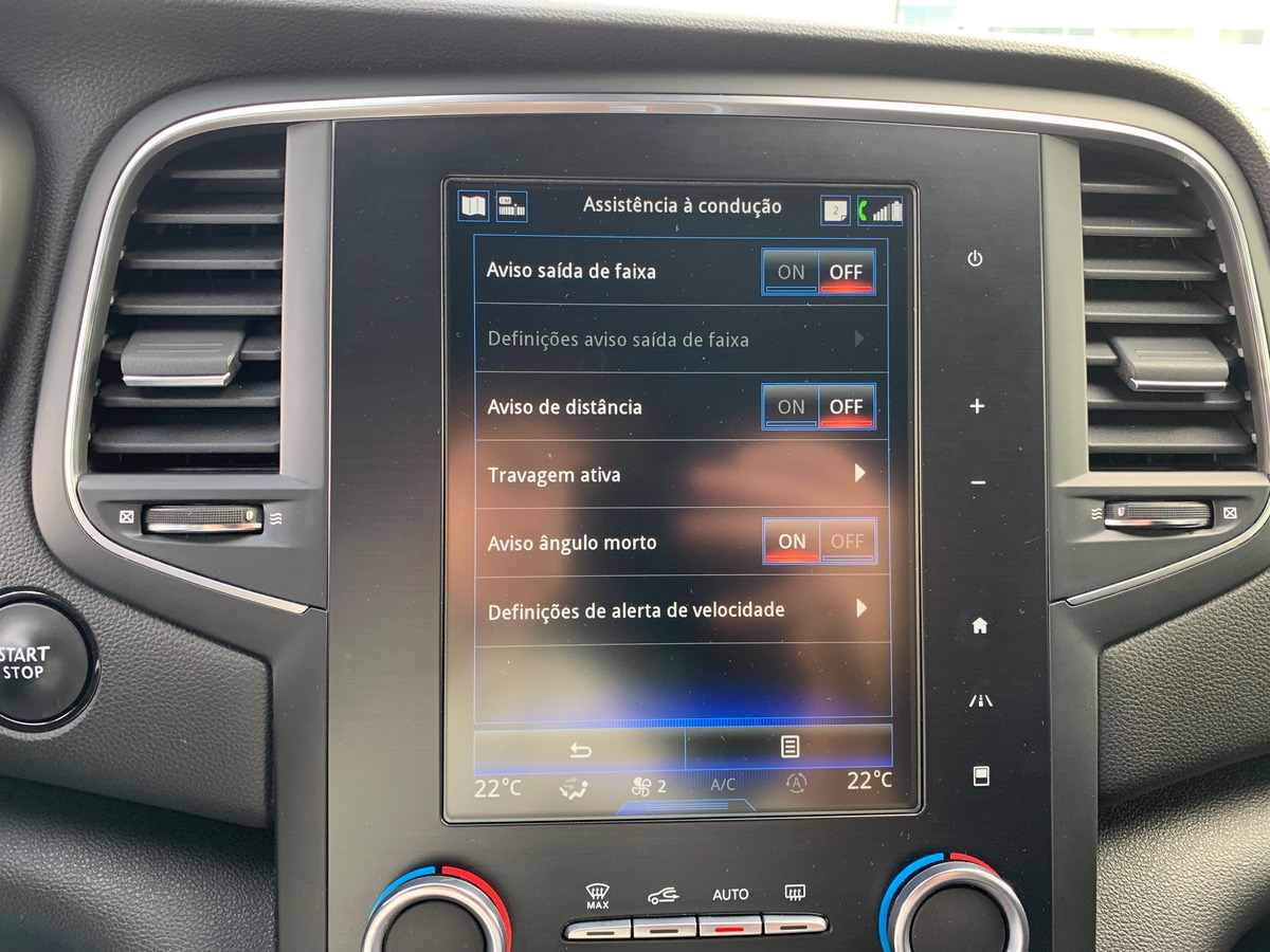 RENAULT Megane 280 ch | RS | JA 19" Interlagos diamantées | Affichage tête haute | GPS