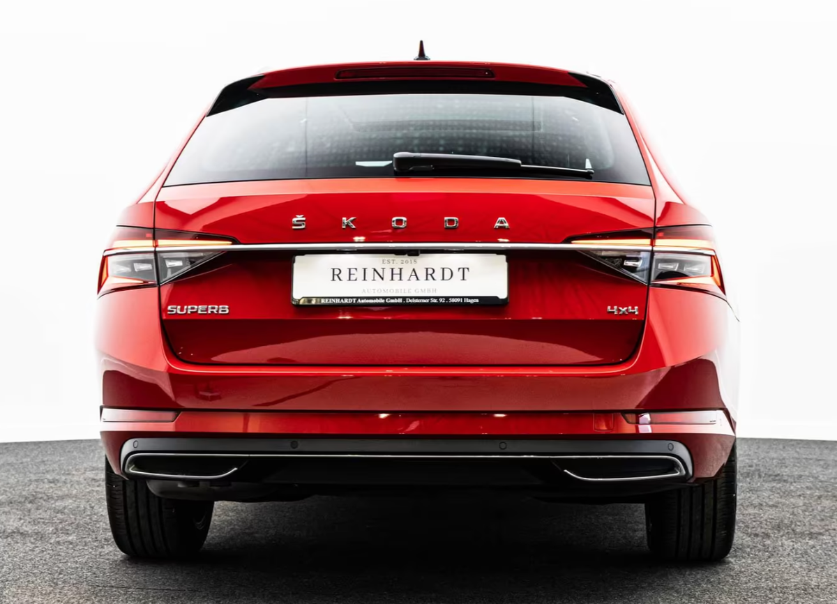Skoda Superb Combi III 2.0 TDI 200ch SCR Laurin&Klement 4x4 DSG7 Toit ouvrant Canton Attelage
